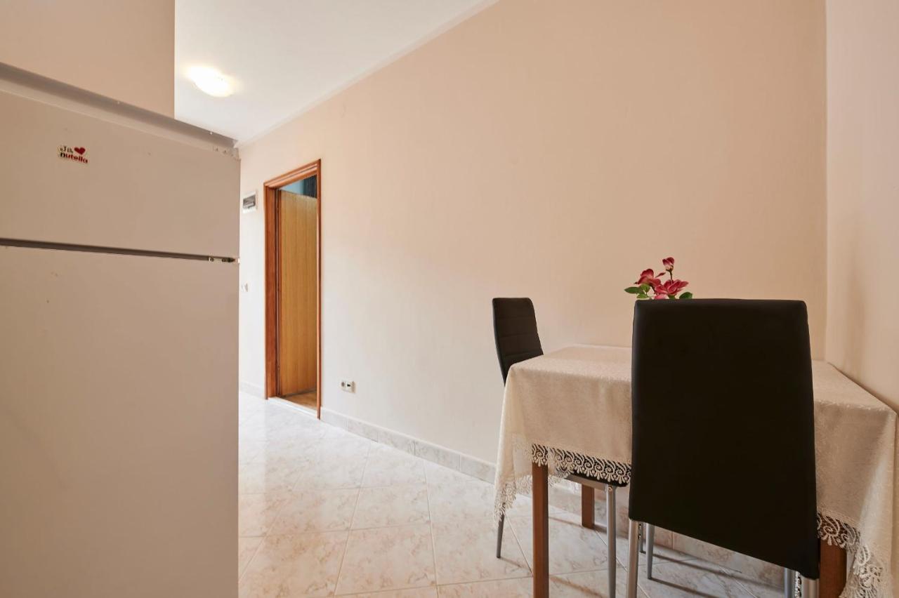 Cutan Daire Trogir Dış mekan fotoğraf